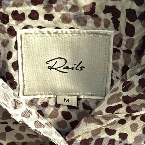 NWOT Rails Josephine Charcoal Watercolor Cheetah Animal Print Button-Up Blouse M - Picture 9 of 12